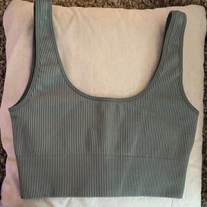 Seamless bralette GAP size says medium but closer to small, like new